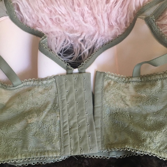 NEW Victoria Secret Lace Bralette - Picture 4 of 4